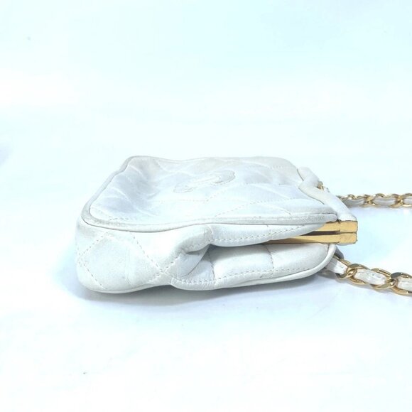 CHANEL CC Mark CC Matelasse Quilted Kisslock Waist Pouch Chain with Fringe - Picture 6 of 16